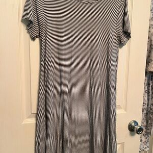 Old Navy Black and White Casual Mini Dress